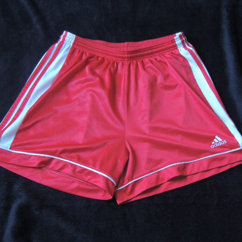 ☔ Adidas men red and white shorts size XL
